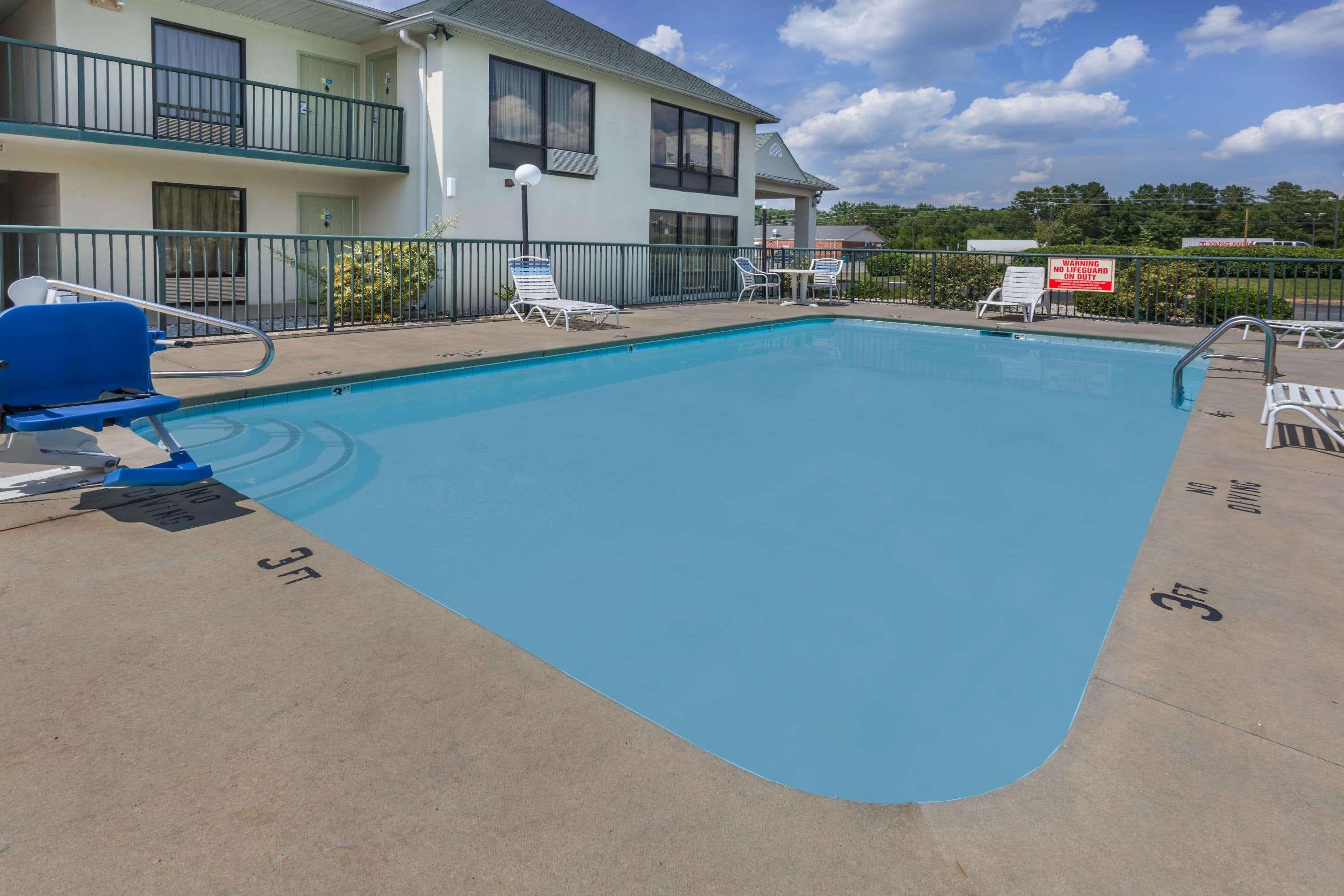Days Inn By Wyndham סנפורד מראה חיצוני תמונה